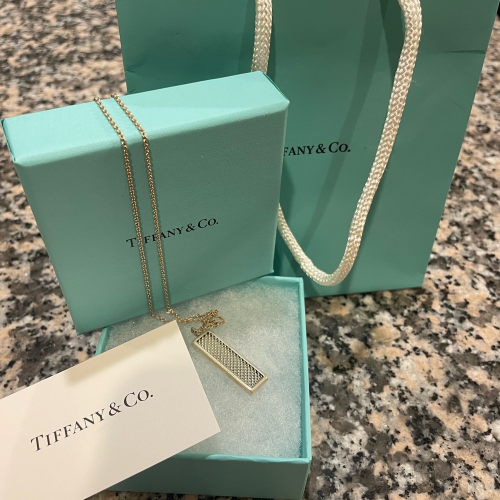 Tiffany & Co. Somerset Square SV Sterling Silver 925 Women's Mesh Pendant